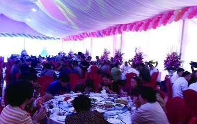 土豪婚礼的背后:大城市小村官之致富经 频道