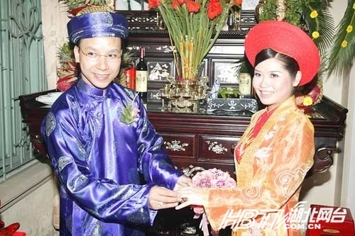 新娘上错床误与伴郎洞房错出人间悲喜 那些奇