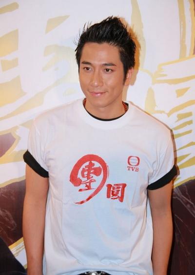 山公园上演情色交易 猛女闹市区强奸过路男(组