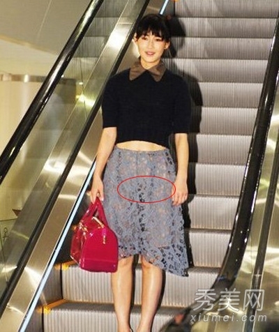 女主播京剧半裸照疯传 盘点无节操上位女星(组