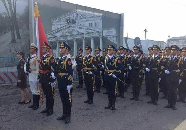 俄罗斯红场阅兵即将开始 中国方队整装待发