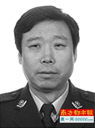 英雄没有编外,所有牺牲都值得致敬_中国新闻_