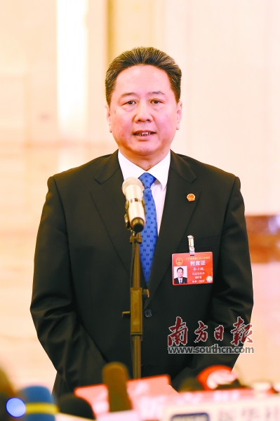 十三届全国人大二次会议第二场部长通道开启