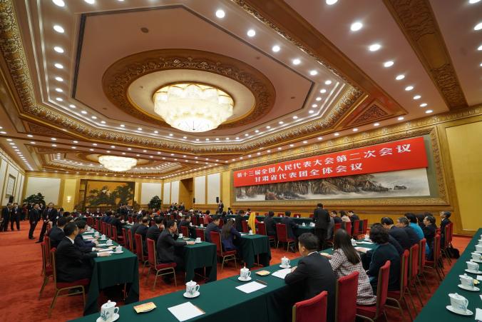 习近平在甘肃代表团强调，这项工作越到最后时刻越要响鼓重锤