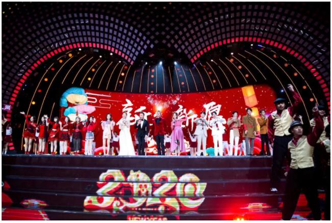 总台又出奇招：网晚精彩亮相！