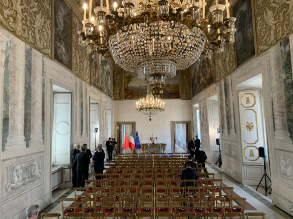 时政新闻眼丨习近平访意，两国元首都用这个词定义中意关系