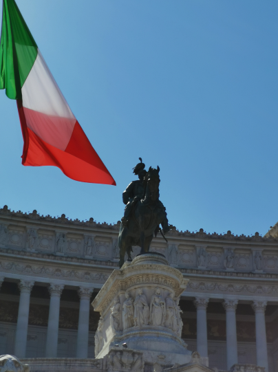 时政新闻眼丨习近平访意，两国元首都用这个词定义中意关系