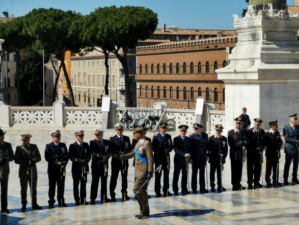 时政新闻眼丨习近平访意，两国元首都用这个词定义中意关系