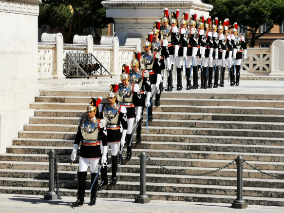 时政新闻眼丨习近平访意，两国元首都用这个词定义中意关系