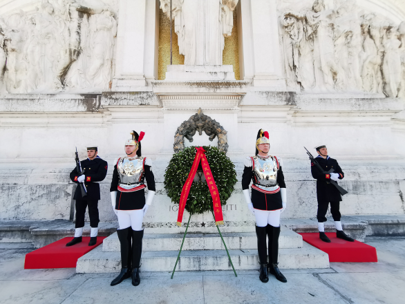 时政新闻眼丨习近平访意，两国元首都用这个词定义中意关系