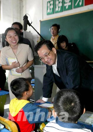 人教版二年级语文上册教案表格式_小学五年级语文上册教案表格式_小学二年级语文下册表格式教案