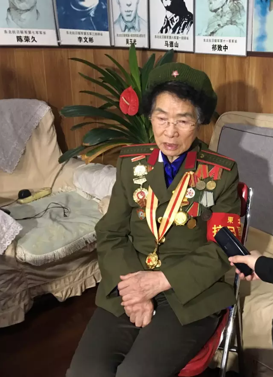 八年抗战改为十四年 推动者原来是这位九旬女