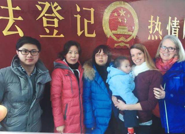 美國媽媽為失聰中國養子尋親親生父母找到了