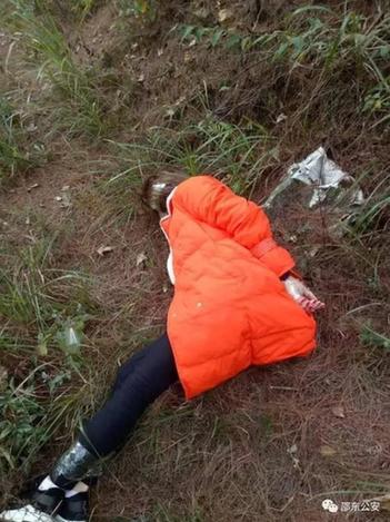 女子为验男友绑架自己:手脚被胶带捆绑 演得跟