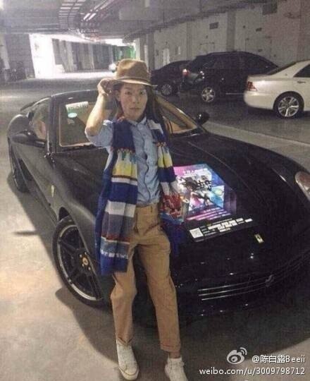 百元哥被打因打的不给车费 现场百元哥下体遭