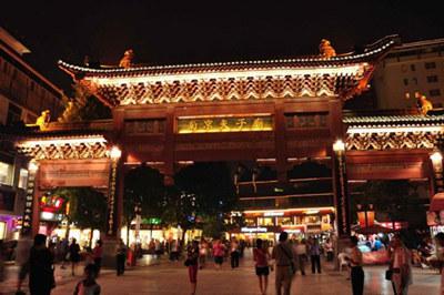 城隍庙户部巷锦里 国内10条最有名小吃城都去