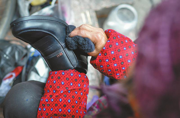 股神婆婆1500元入市因炒股离婚 17年来胜多败