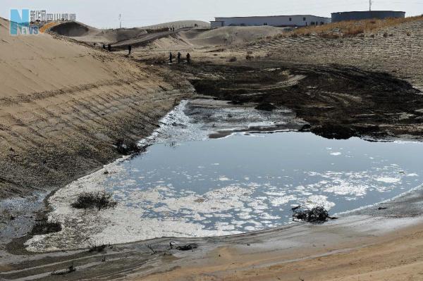 荣华公司向沙漠排污:私设暗管偷派8万吨(图)▏