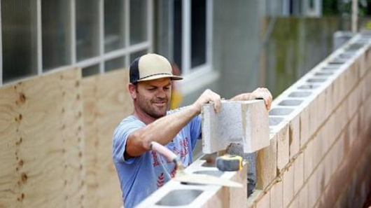 澳洲搬砖工周薪3万秒杀白领 国外有哪些稀缺工