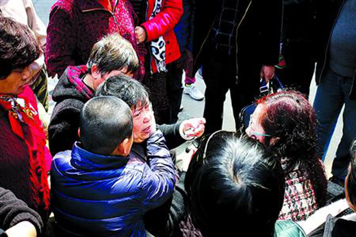 父亲砸死不<em>孝女</em>酿人伦惨剧 与子女的冲突怎化