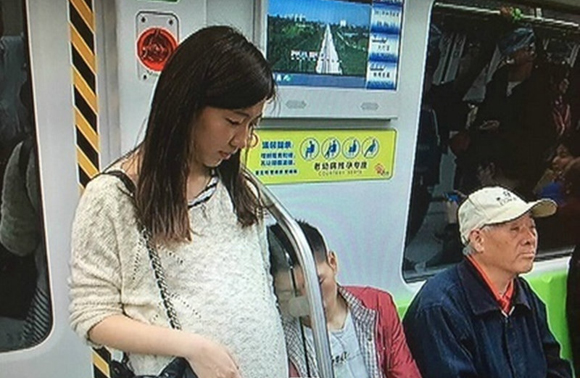 江苏电视节目炮制地铁不文明行为 这是为何?