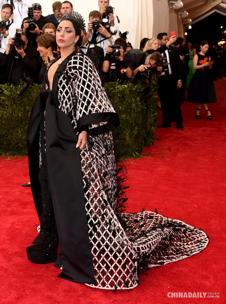 众明星评价巩俐 d0278891c75b16b2cf6556.jpg