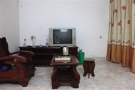 两室一厅租金1元\/月:租客救重症儿子 房东免房