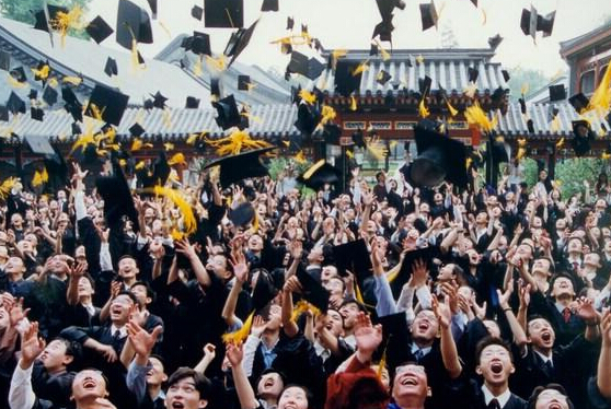 2020广州gdp超过香港_杭州gdp和香港(2)