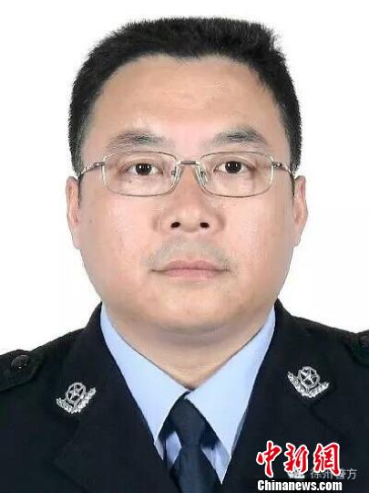 徐州一民警执勤时遭遇货车撞击致当场殉职▏