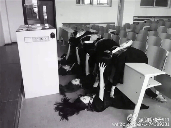 盗墓笔记版毕业照图片
