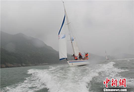 浙江舟山举办首届东海帆船节 打造海岛特色休