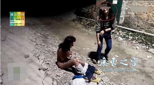 初二学生遭打身亡 女生被逼吃避孕套拍裸照(图)