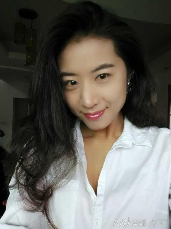 新疆最美警花走红PK广东警花 各有所长(图)▏