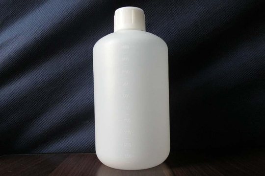 3岁 男童误食剧毒 农药 没一会儿腿开始发抖(图