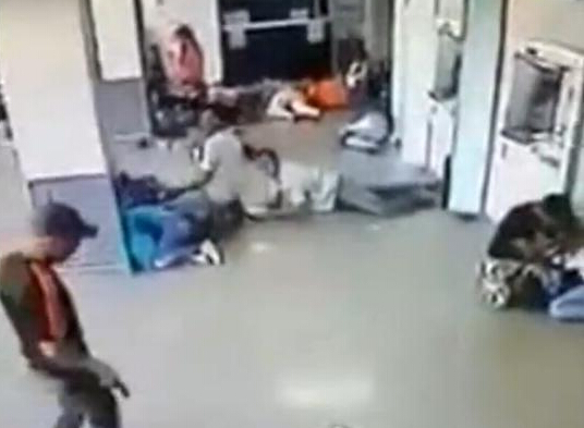 休假 特工遭持枪抢劫 ▏_社会新闻_南方网