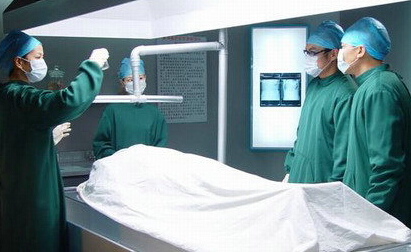  儿子拔掉呼吸管 :不顾养育之恩下毒手▏_社会新