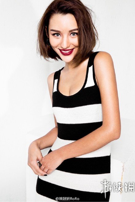 周也身材写真 68f728ccfde117e3321412.jpg