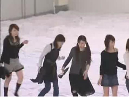 德国大规模性侵案(组图)日本惊现500男女集体性爱大作战!▏集体性爱 作案 视频 女青年 男女 德国媒体 科隆大教堂 抢劫 青年男子 盗窃犯罪_社会新闻_南方网