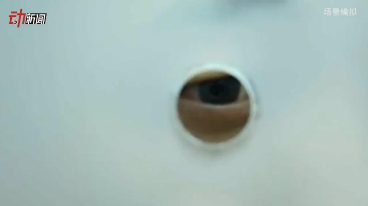  女子澡堂偷拍视频  组图:拍下裸体洗澡全过程▏