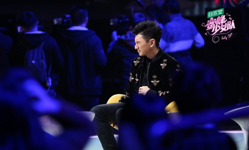  吴奇隆突发病  郭富城韧带断裂 乐嘉蛋碎了 明星