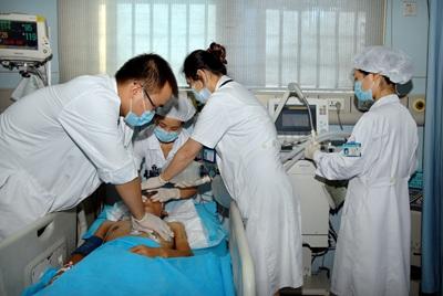  急诊患者倒地身亡 (组图)等18分钟医生赶到时已