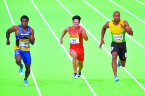  苏炳添破亚洲纪录 (组图):他的秘诀就在于?博尔