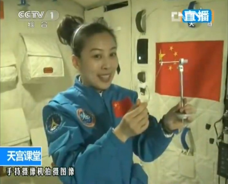  天宫一号将烧毁  回顾:航天员在天宫一号太空授