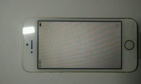  iphone黄屏门 (组图):屏幕通透性比iphone 5S、