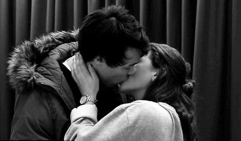 陌生人接吻 news.southcn.com