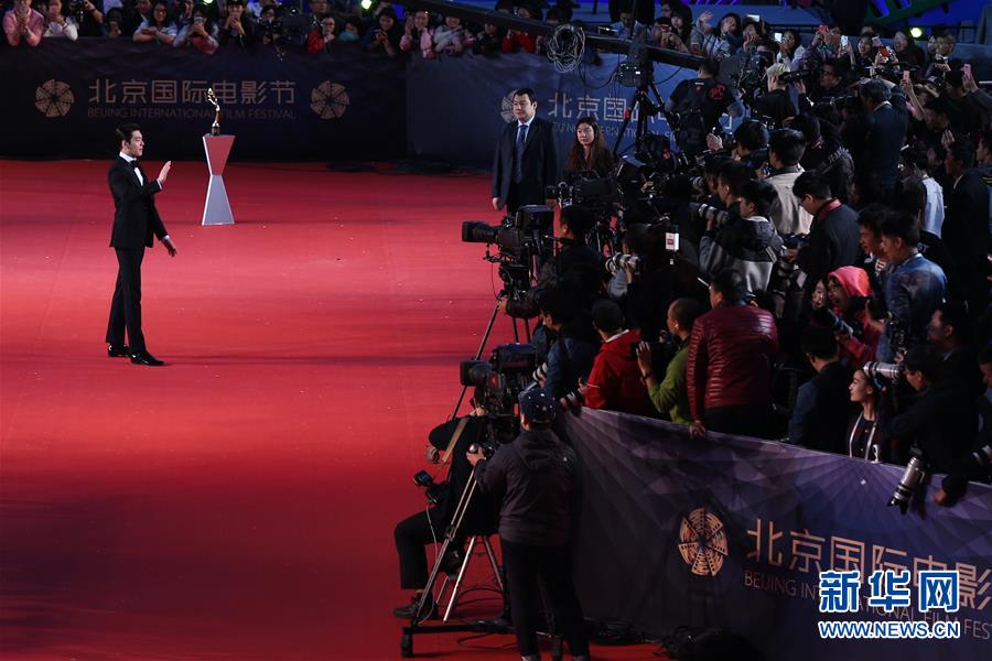 第六届北京国际电影节闭幕 众多明星亮相（组图）