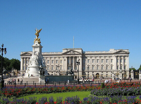  杀人犯夜闯英王宫 (图) 如何轻易闯入王宫?