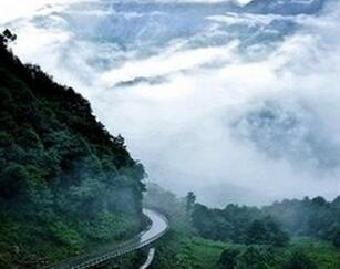  驴友 失联17天 走出死亡谷 (图) 有多惊险?