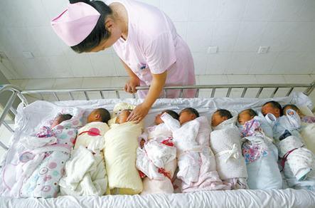 中国老龄化严重（组图）出生率下滑小学入学人数大幅减少