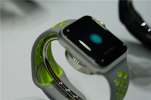 第二代Apple Watch发布!起售价2888元,还有G